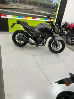YAMAHA FZ 25 250 Fazer Flex 