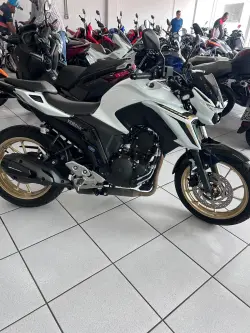 YAMAHA YS Fazer 250 