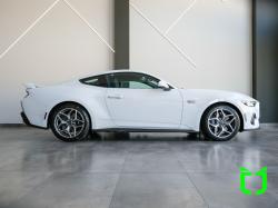 FORD Mustang 5.0 V8 32V GT COUP