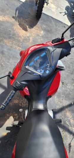 HONDA Biz 125 ES