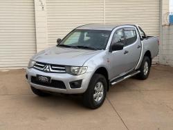 MITSUBISHI L 200 Triton 3.2 16V GL 4X4 CABINE DUPLA TURBO DIESEL INTERCOOLER