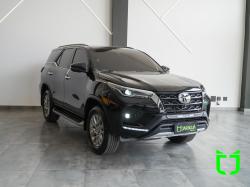 TOYOTA Hilux SW4 2.8 16V 4P SRX 4X4 7 LUGARES TURBO DIESEL AUTOMTICO