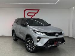 TOYOTA Hilux SW4 2.8 4P SRX 4X4 DIAMOND 7 LUGARES TURBO DIESEL AUTOMTICO