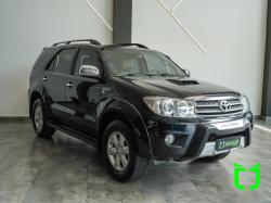 TOYOTA Hilux SW4 3.0 16V 4P SRV 4X4 7 LUGARES TURBO DIESEL AUTOMTICO