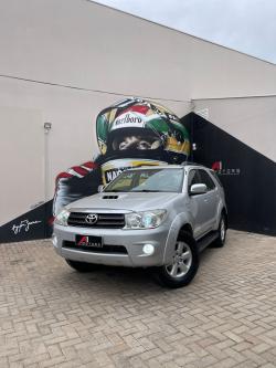 TOYOTA Hilux SW4 3.0 16V 4P SRV 4X4 7 LUGARES TURBO DIESEL AUTOMTICO