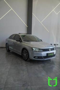 VOLKSWAGEN Jetta 2.0 4P FLEX AUTOMTICO