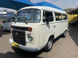 VOLKSWAGEN Kombi 1.4 FLEX STD 9 LUGARES