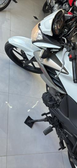 YAMAHA FZ 15 Fazer ABS