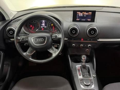 AUDI A3 1.4 16V 4P TFSI ATTRACTION S-TRONIC AUTOM�TICO, Foto 7