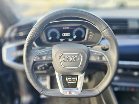 AUDI Q3 1.4 4P 35 TFSI BLACK S LINE S-TRONIC AUTOM�TICO, Foto 19