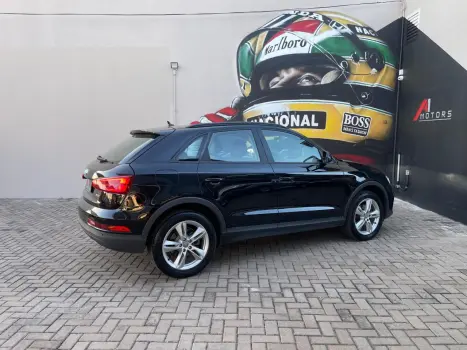 AUDI Q3 1.4 4P TFSI AMBIENTE S-TRONIC AUTOMTICO, Foto 6