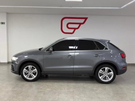 AUDI Q3 1.4 4P TFSI AMBIENTE S-TRONIC AUTOM�TICO, Foto 4