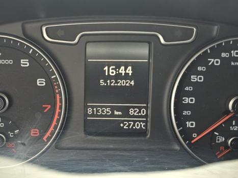 AUDI Q3 2.0 4P TFSI AMBIENTE QUATTRO S-TRONIC AUTOM�TICO, Foto 3