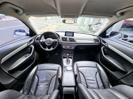 AUDI Q3 2.0 4P TFSI AMBIENTE QUATTRO S-TRONIC AUTOM�TICO, Foto 5