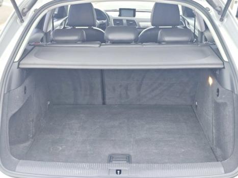 AUDI Q3 2.0 4P TFSI AMBIENTE QUATTRO S-TRONIC AUTOM�TICO, Foto 9
