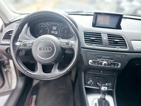 AUDI Q3 2.0 4P TFSI AMBIENTE QUATTRO S-TRONIC AUTOM�TICO, Foto 15