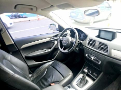 AUDI Q3 2.0 4P TFSI AMBIENTE QUATTRO S-TRONIC AUTOM�TICO, Foto 18