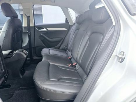 AUDI Q3 2.0 4P TFSI AMBIENTE QUATTRO S-TRONIC AUTOM�TICO, Foto 19