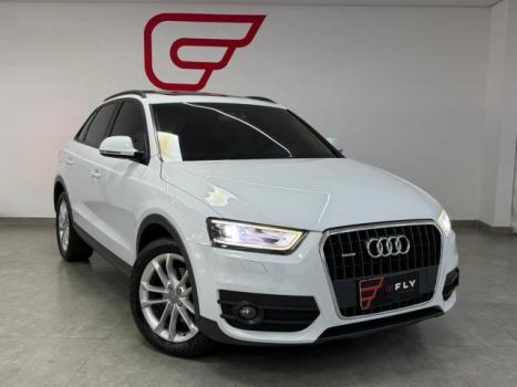 AUDI Q3 2.0 4P TFSI AMBIENTE QUATTRO S-TRONIC AUTOM�TICO, Foto 2