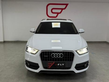 AUDI Q3 2.0 4P TFSI AMBIENTE QUATTRO S-TRONIC AUTOM�TICO, Foto 3