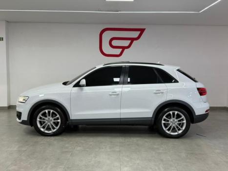 AUDI Q3 2.0 4P TFSI AMBIENTE QUATTRO S-TRONIC AUTOM�TICO, Foto 4