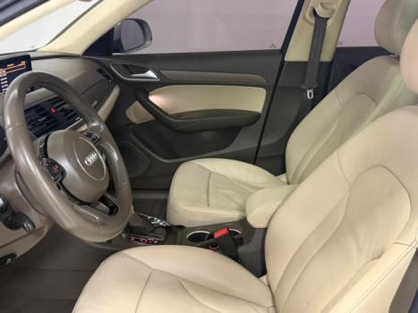 AUDI Q3 2.0 4P TFSI AMBIENTE QUATTRO S-TRONIC AUTOM�TICO, Foto 5