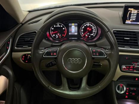 AUDI Q3 2.0 4P TFSI AMBIENTE QUATTRO S-TRONIC AUTOM�TICO, Foto 9