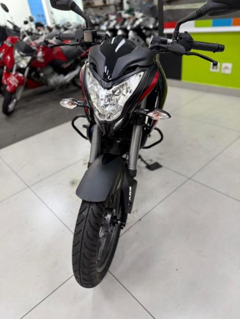 BAJAJ Dominar 160 , Foto 5