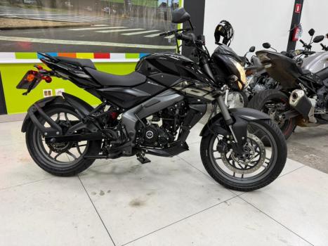 BAJAJ Dominar 160 , Foto 7