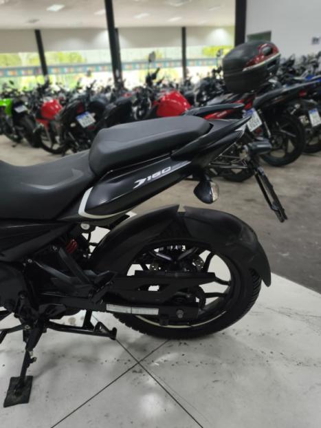 BAJAJ Dominar 160 , Foto 4