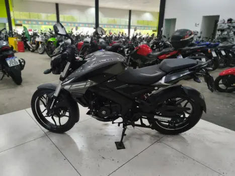 BAJAJ Dominar 160 , Foto 11