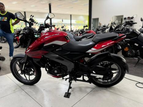 BAJAJ Dominar 160 , Foto 3