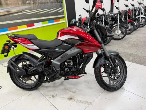 BAJAJ Dominar 160 , Foto 12