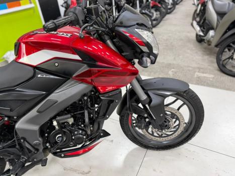 BAJAJ Dominar 160 , Foto 14