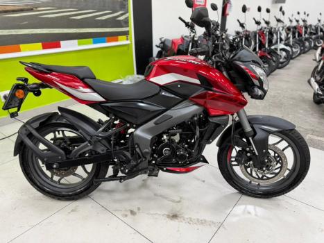 BAJAJ Dominar 160 , Foto 15