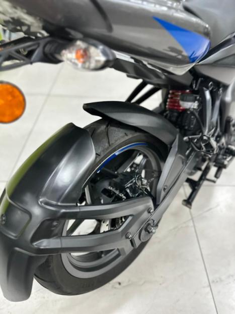 BAJAJ Dominar 200 , Foto 3 BAJAJ Dominar 200 , Foto 3
