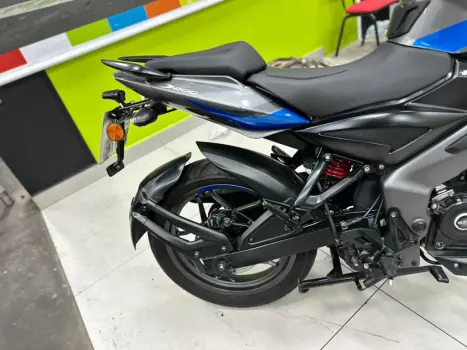 BAJAJ Dominar 200 , Foto 6 BAJAJ Dominar 200 , Foto 6