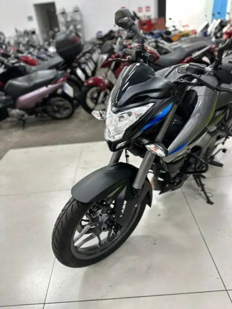 BAJAJ Dominar 200 , Foto 7 BAJAJ Dominar 200 , Foto 7
