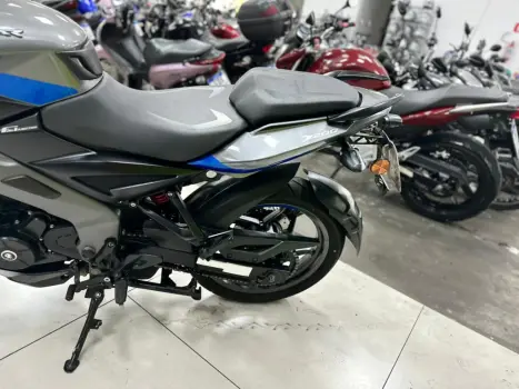 BAJAJ Dominar 200 , Foto 10 BAJAJ Dominar 200 , Foto 10