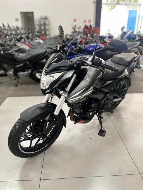 BAJAJ Dominar 200 , Foto 3
