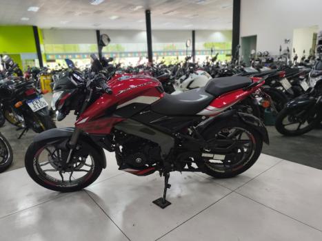 BAJAJ Dominar 200 , Foto 4
