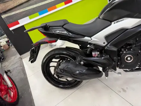 BAJAJ Dominar 250 , Foto 9