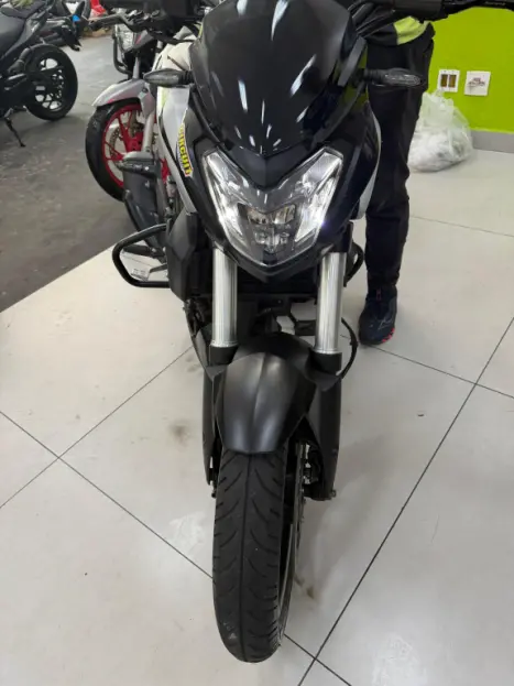 BAJAJ Dominar 250 , Foto 12