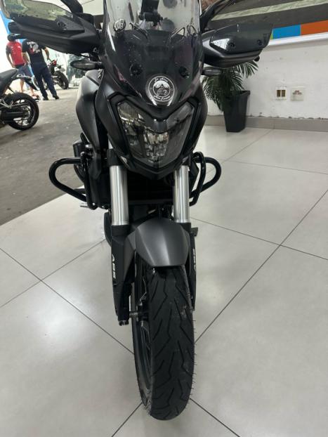 BAJAJ Dominar 400 , Foto 4