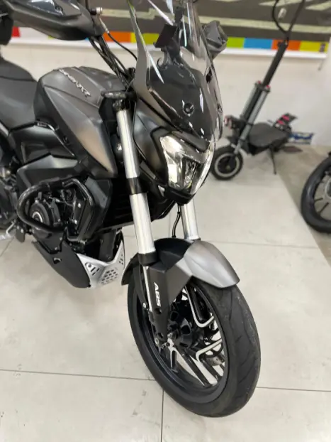 BAJAJ Dominar 400 , Foto 4