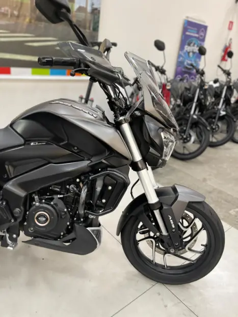 BAJAJ Dominar 400 , Foto 6