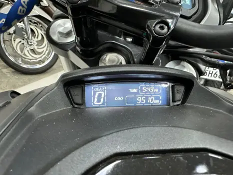 BAJAJ Dominar 400 , Foto 10 BAJAJ Dominar 400 , Foto 10