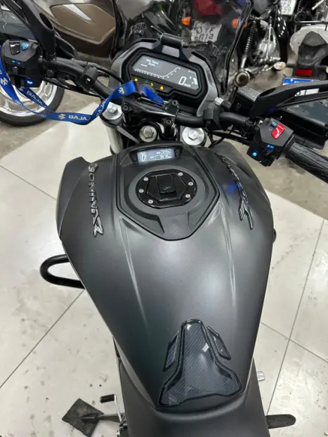 BAJAJ Dominar 400 , Foto 13 BAJAJ Dominar 400 , Foto 13