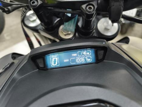 BAJAJ Dominar 400 , Foto 2 BAJAJ Dominar 400 , Foto 2