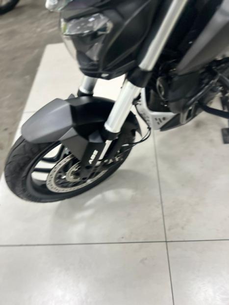 BAJAJ Dominar 400 , Foto 3